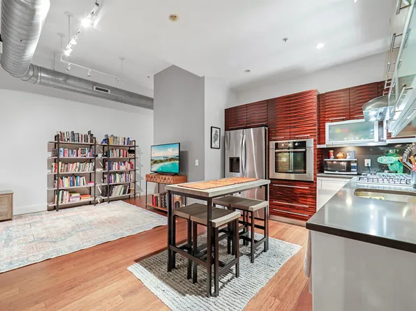 650 Montgomery Street image 14 of 33