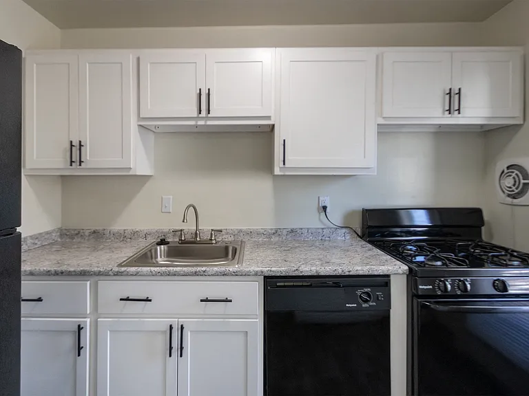 Colonial Ridge — Photo 10