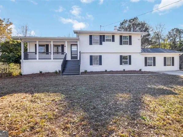 1535 Lake Jodeco Rd, Jonesboro, GA 30236