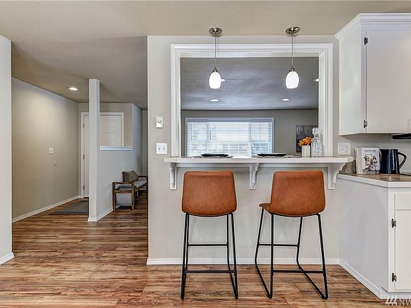4th image of 5014 134th Pl NE