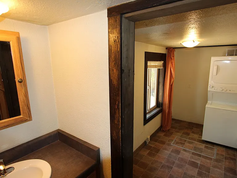 416 S Verde St — Photo 4