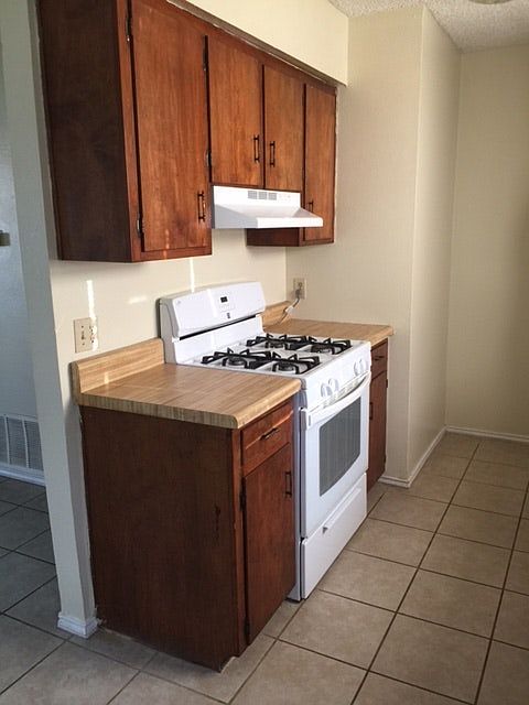 GAS STOVE