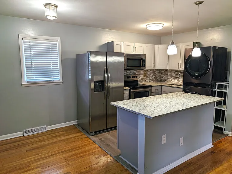 3013 Stancill Pl — Photo 2