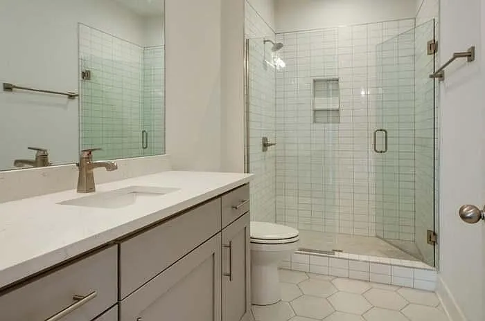 700 James Ave #8 — Photo 9