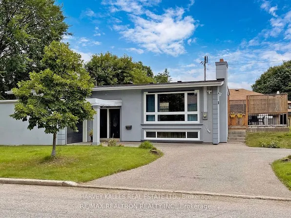 142 Combe Ave, Toronto, ON M3H 4K1