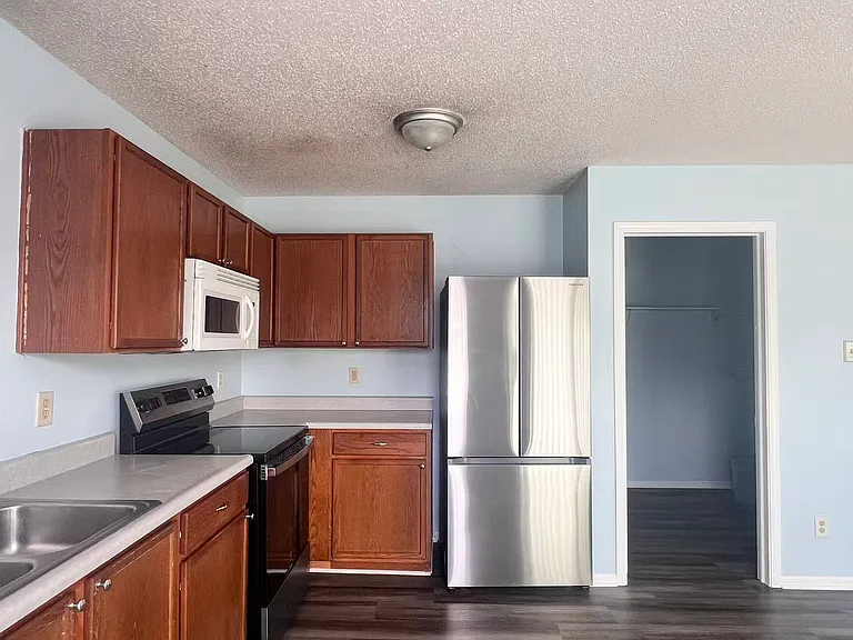 2473 Harvest Moon Dr — Photo 7