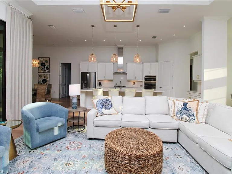 3123 Heather Glen Ct — Photo 18