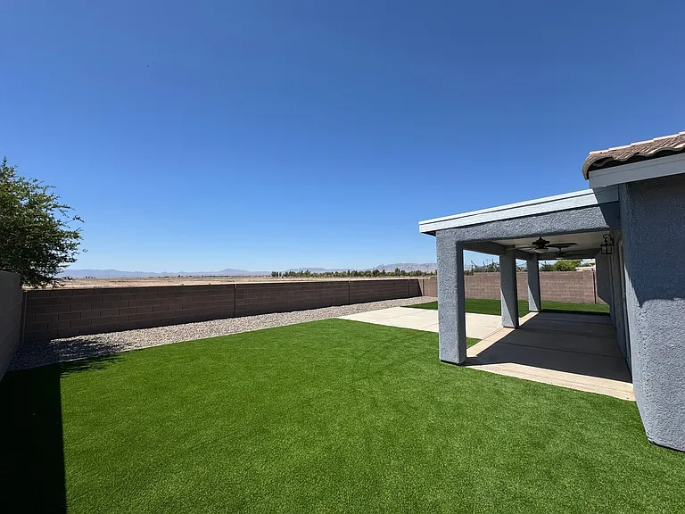 2454 E Saguaro Dr — Photo 27