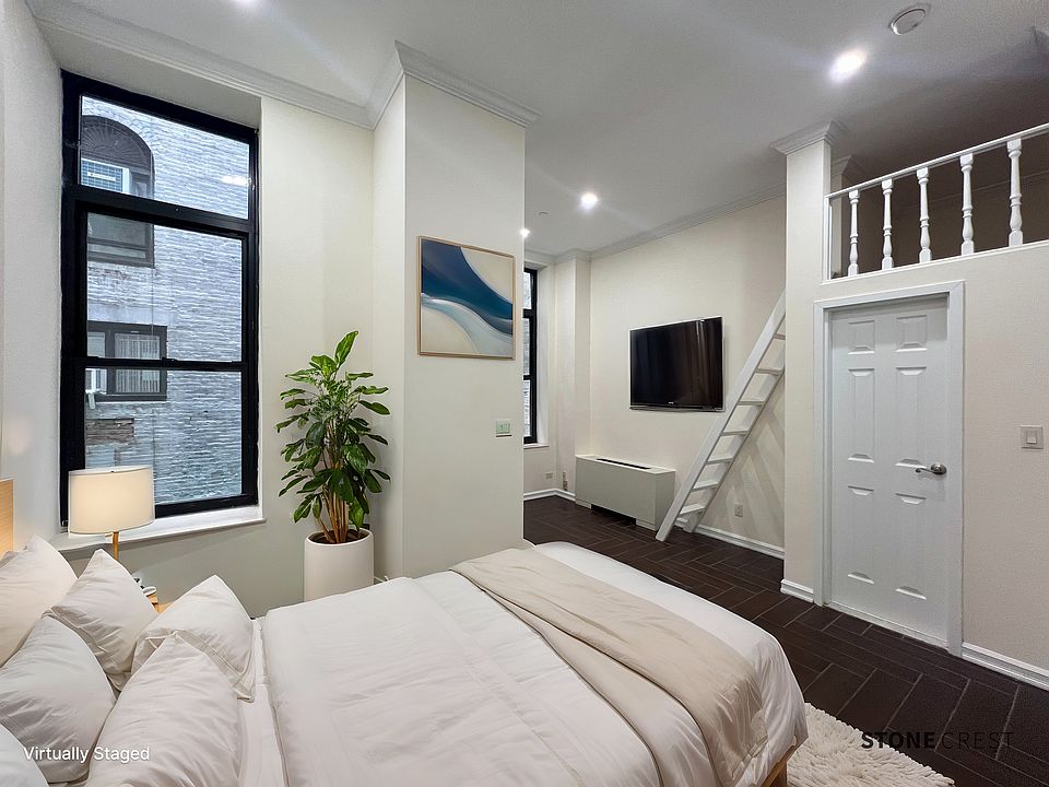 1st image of 304 W 92nd St #1T