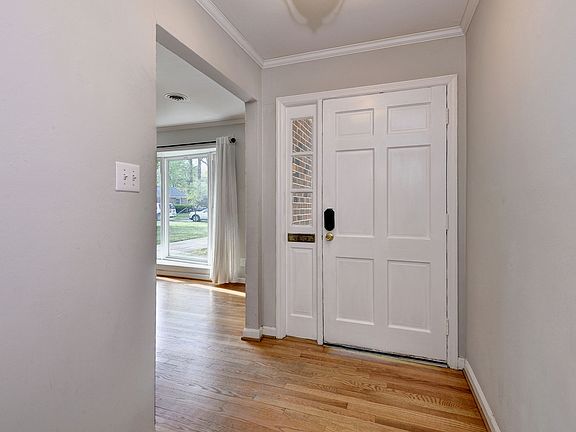 4th image of 231 Shadywood Dr