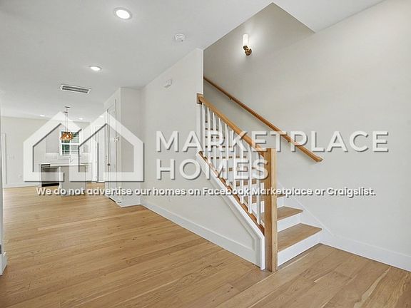 5th image of 101 Taverly Dr