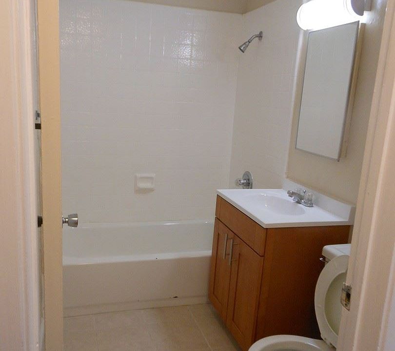 2nd image of 423 87th St APT 6