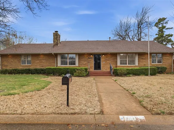 702 Kouba Dr, Yukon, OK 73099