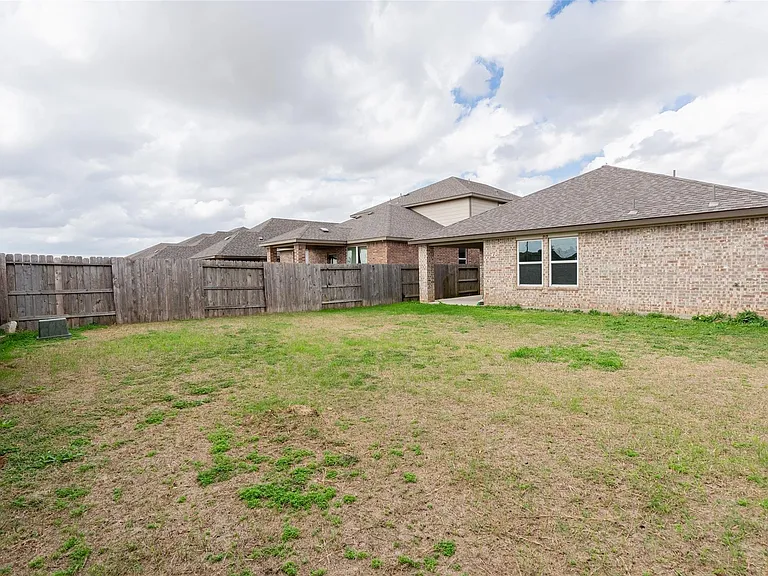 24207 Asher Hollow Ln — Photo 19