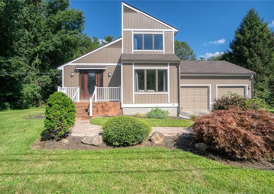 1st image of 59 Roger Williams Dr