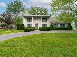 7854 Vernon Rd S, Cicero, NY 13039