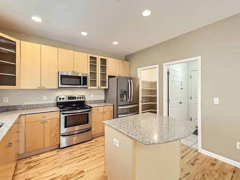 4809 Lucca Dr — Photo 15