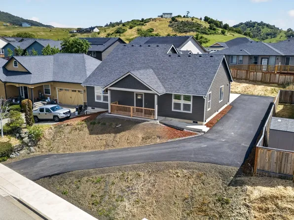 2581 NW Brockway Rd, Winston, OR 97496
