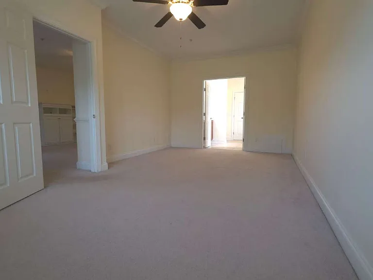 321 Gallery Dr #202 — Photo 23