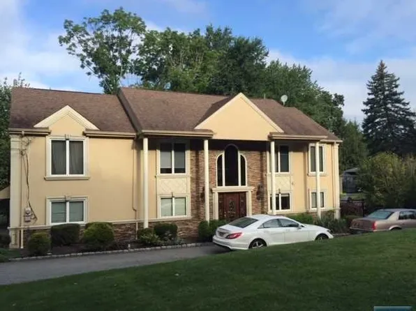 696 Ewing Ave, Franklin Lakes, NJ 07417