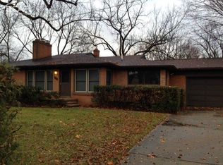 1633 Wenwood Pkwy, Fenton, MI 48430