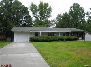 12174 Lake Placid Dr, Saint Louis, MO