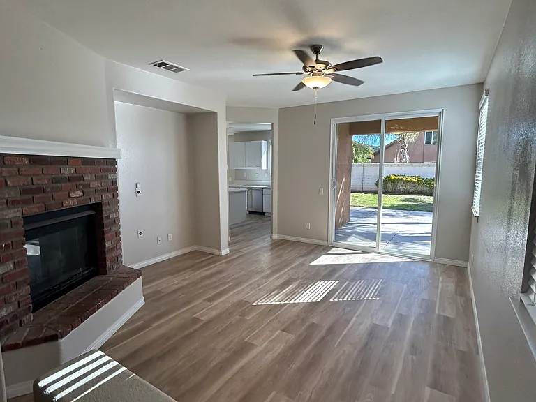 33139 Puffin St — Photo 3