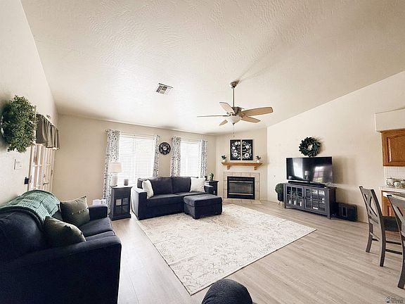 3rd image of 3591 W 27th Pl