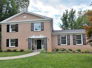 6802 Greyswood Rd, Bethesda, MD 20817