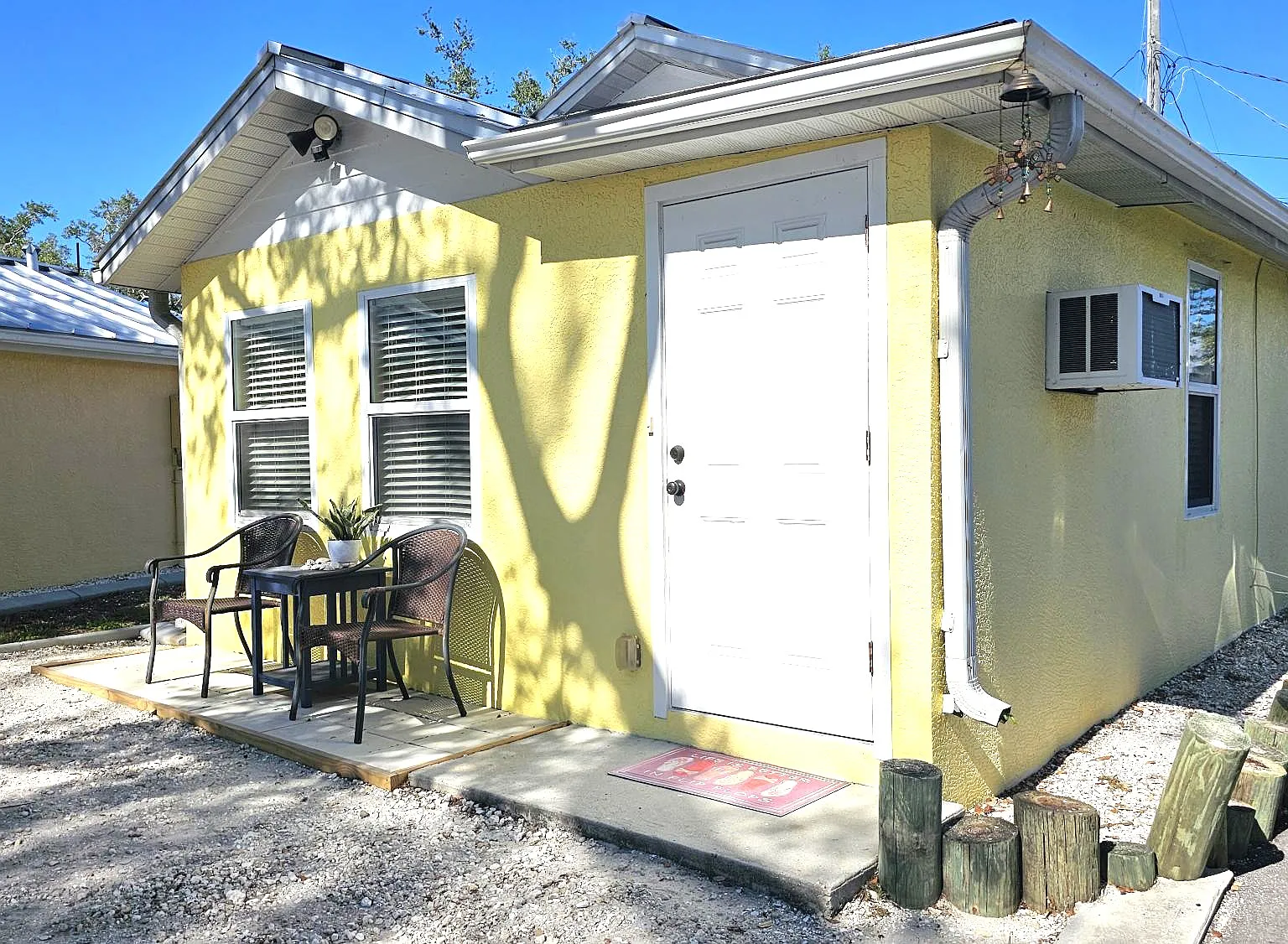 870 S McCall Rd #4 — Photo 1