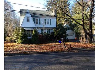 693 Christian Rd, Middlebury, CT 06762