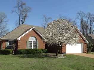 33 Birdsong Cv, Jackson, TN 38305