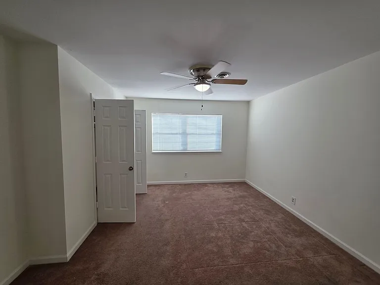 1016 Todd Preis Dr — Photo 15
