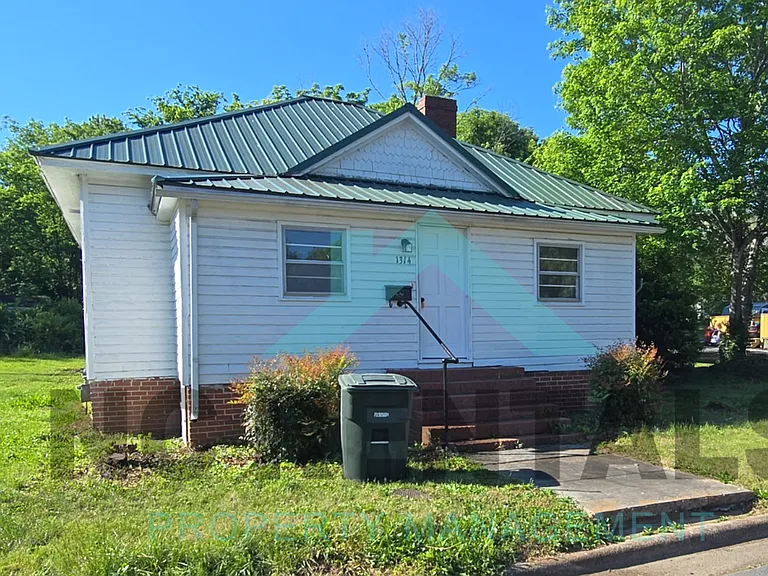 1314 Front St — Photo 1