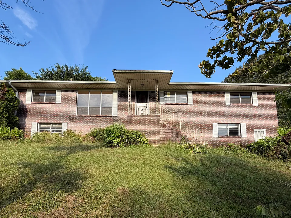 1120 1st Ave