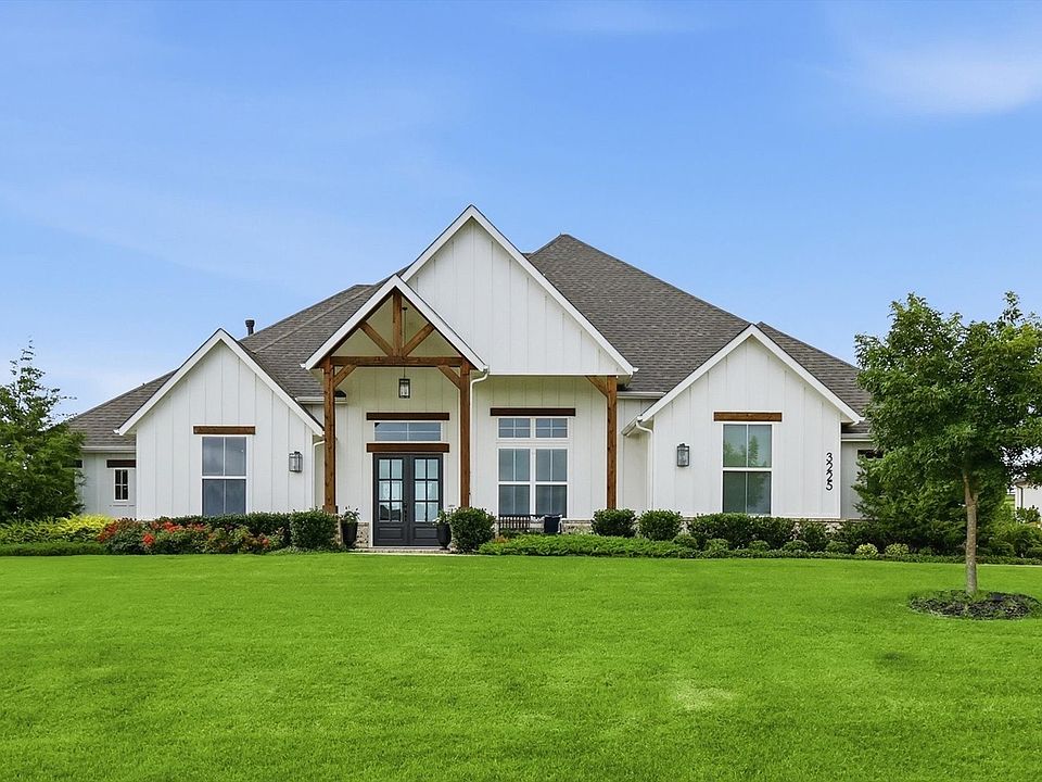 1st image of 3225 Dovehill Dr