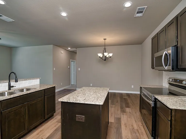 712 Harvest Moon Dr — Photo 10