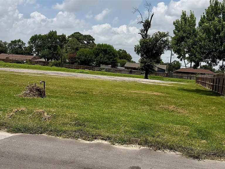 14003 Alderson St — Photo 3