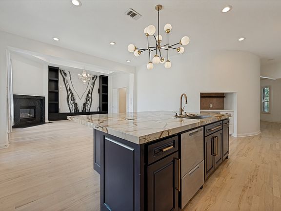 4th image of 1419 Biltmore Ct
