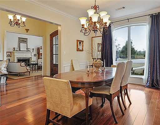 2nd image of 3108 Oakleigh Cres