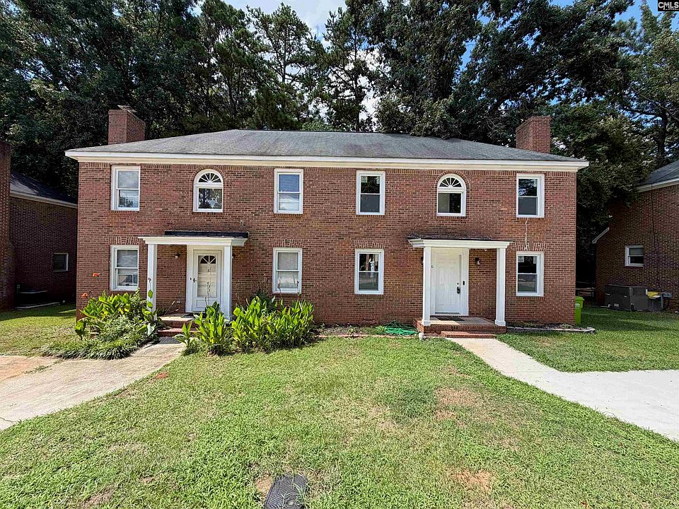 1st image of 8 Crescent Ln