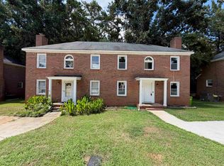 8 Crescent Ln, Columbia, SC 29212