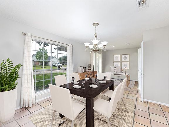 4th image of 7026 Brockington Dr