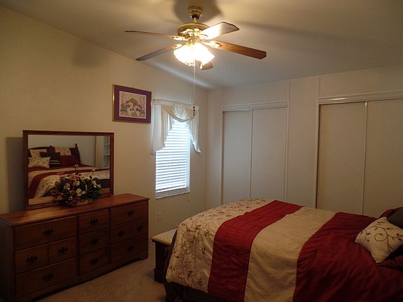4th image of 25811 Alicia Dr.