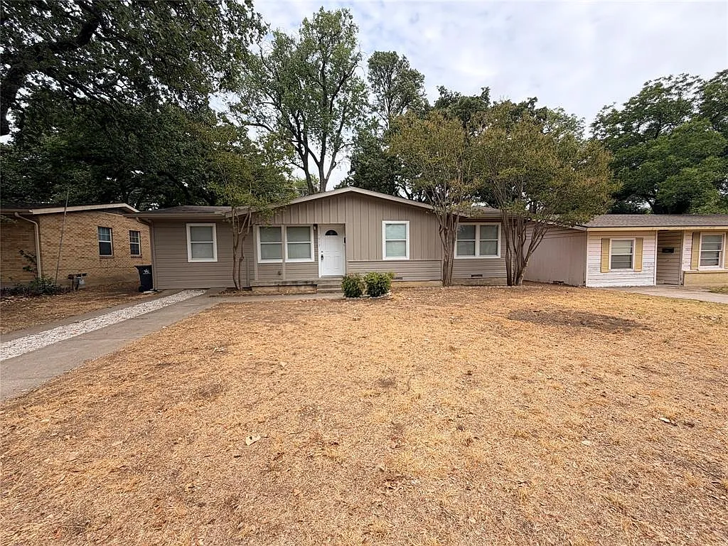 4 bed, 1.0 bath, 1178 sqft, $1,980 — Photo 1