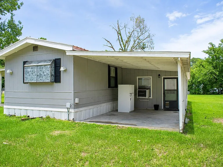 9910 State Highway 156 — Photo 39