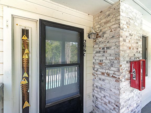 3rd image of 816 9th Ave. S #206C