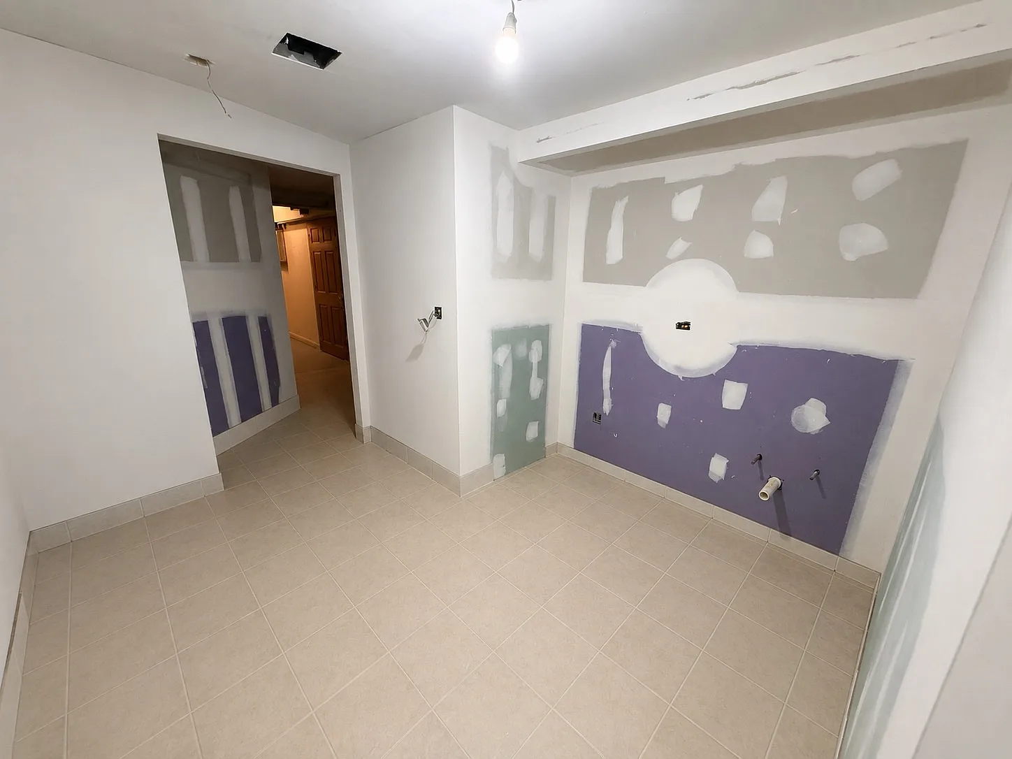 2360 Saint Raymond Ave — Photo 3