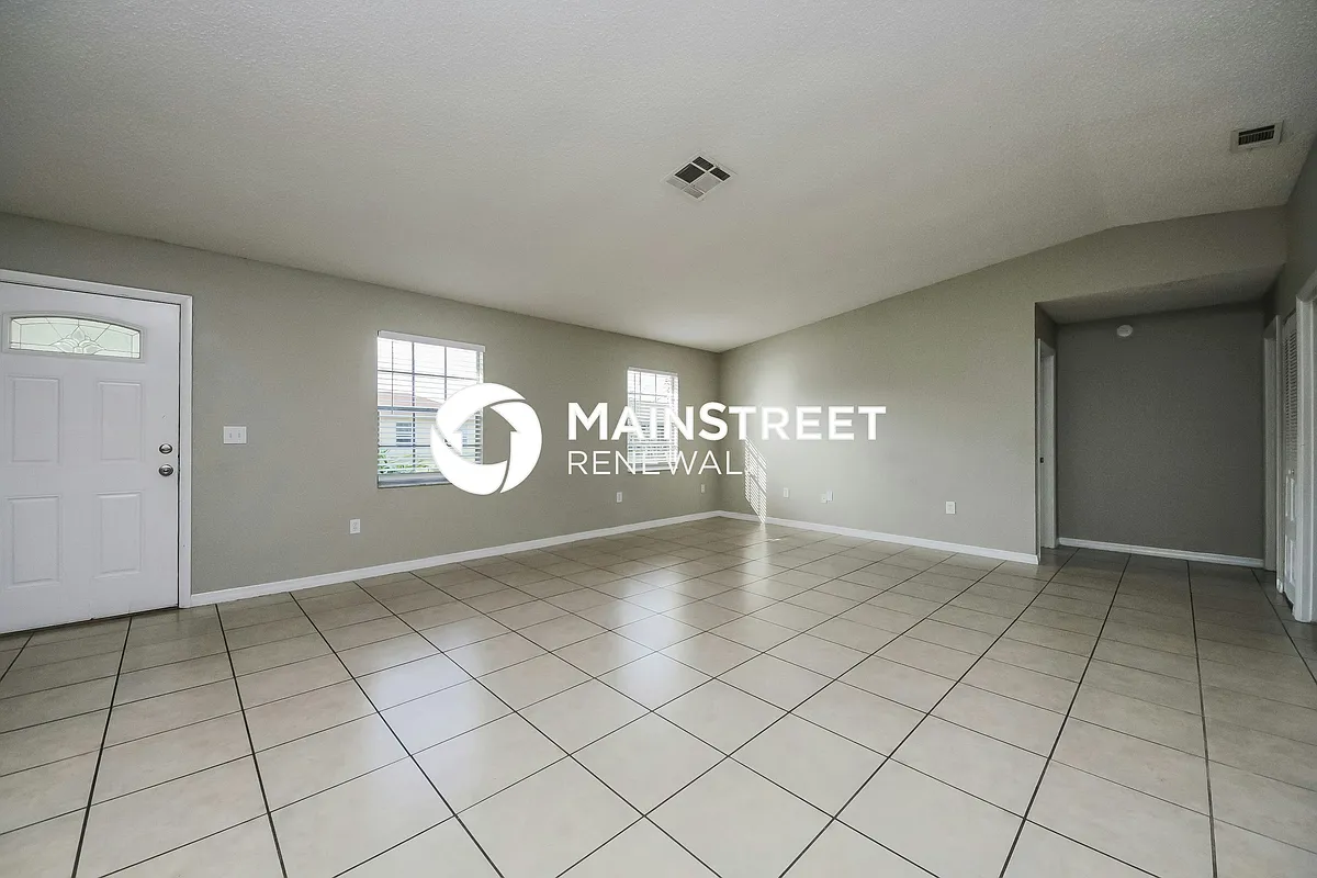 Living Room - 211 Cobalt Dr