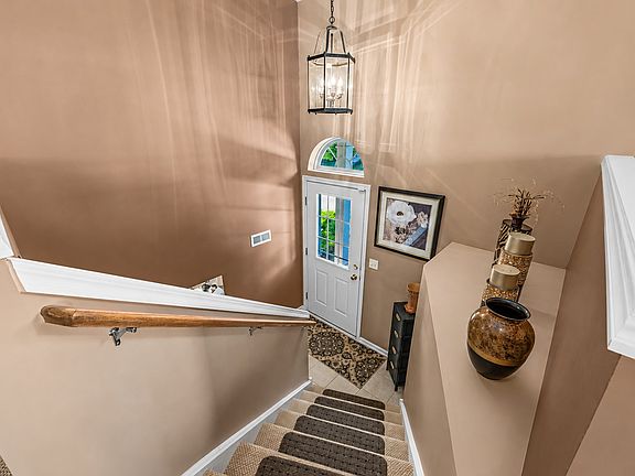 3rd image of 2431 Emily Ln